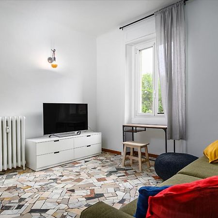 Ennio 8 - Bilocale Cool Apartment Milan Exterior photo