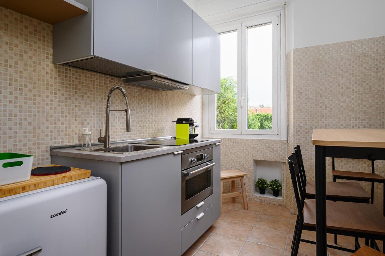 Ennio 8 - Bilocale Cool Apartment Milan Exterior photo