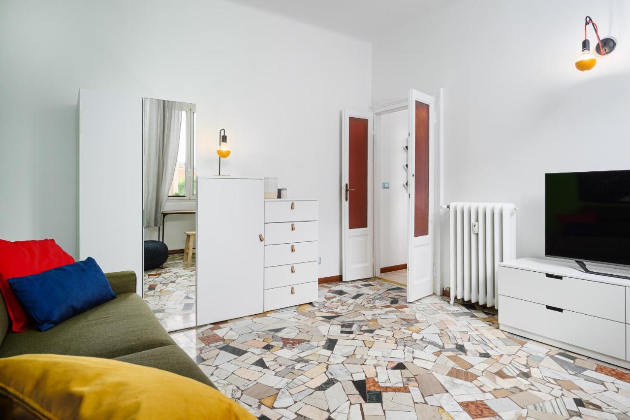 Ennio 8 - Bilocale Cool Apartment Milan Exterior photo